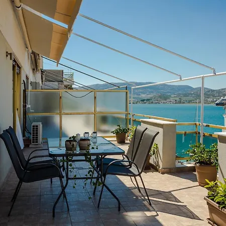 Διαμέρισμα Cozy Seaside Penthouse With Sea & Mountain View. Βόλος