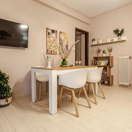 Διαμέρισμα Cozy Seaside Penthouse With Sea & Mountain View. *