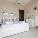 Cozy Seaside Penthouse With Sea & Mountain View. Apartment Volos