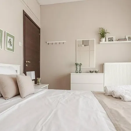 아파트 Cozy Seaside Penthouse With Sea & Mountain View. *